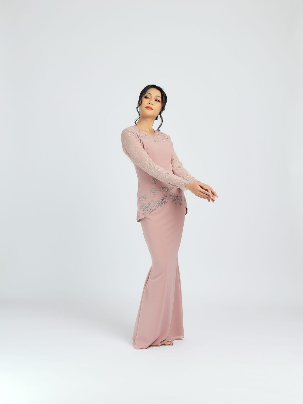 Inara Kurung