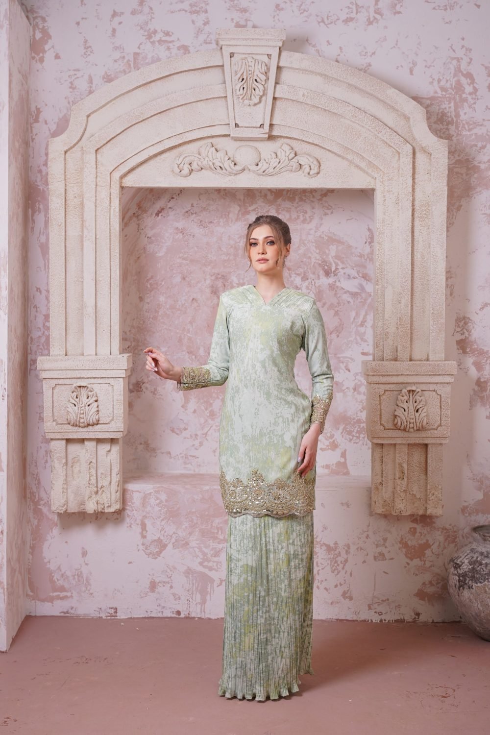 Estella in Regal Green