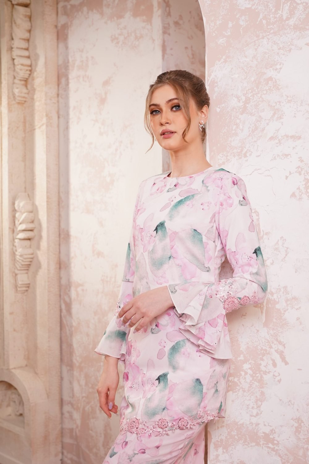 Emberly in Blush Pink