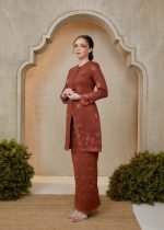 Saloma Songket Kebarung in Brick Orange