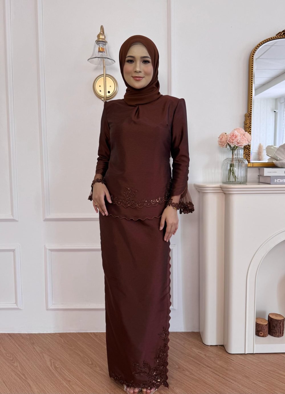 Sheena Kurung in Rich Brown