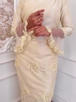 Iris Kurung in Soft Yellow