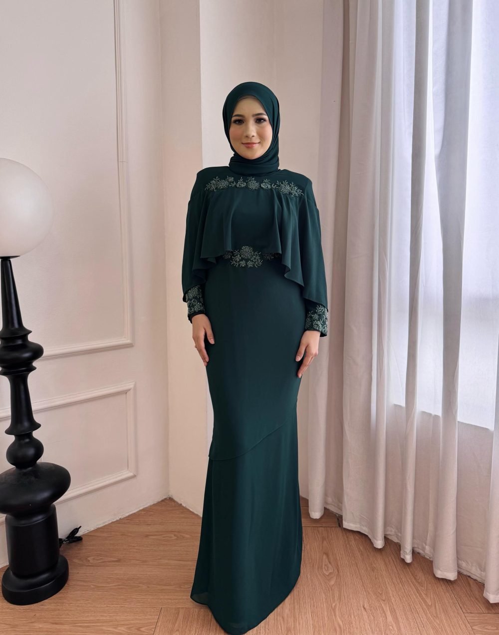 Darwisya Dress in Emerald Green